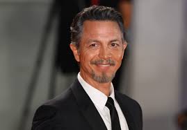 Benjamin Bratt